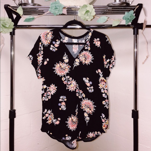 MAKE ME AN OFFER - Picture 4 of 11